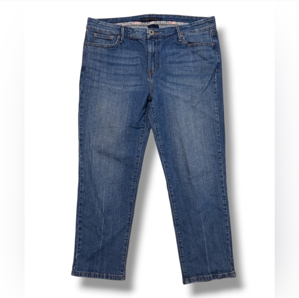 LEVI’S Mid Rise Medium Wash 547 Skinny Ankle Jeans VINTAGE